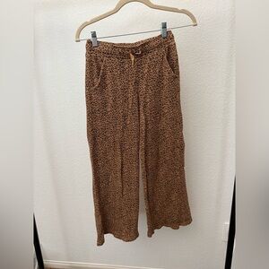 Gap Kids Wide-Leg Waffle-Knit Pants. Leopard print. Size XL.